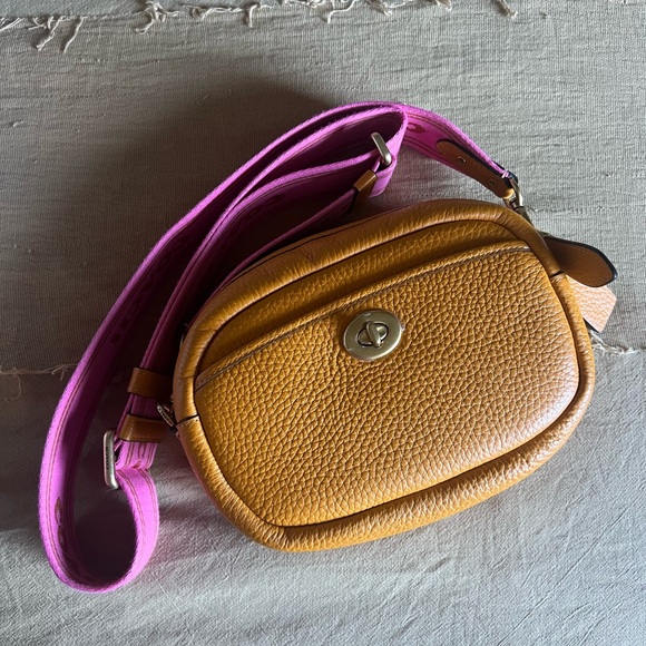 COACH Soft Pebble Leather Camera Bag in Papaya - Picture 2 of 5